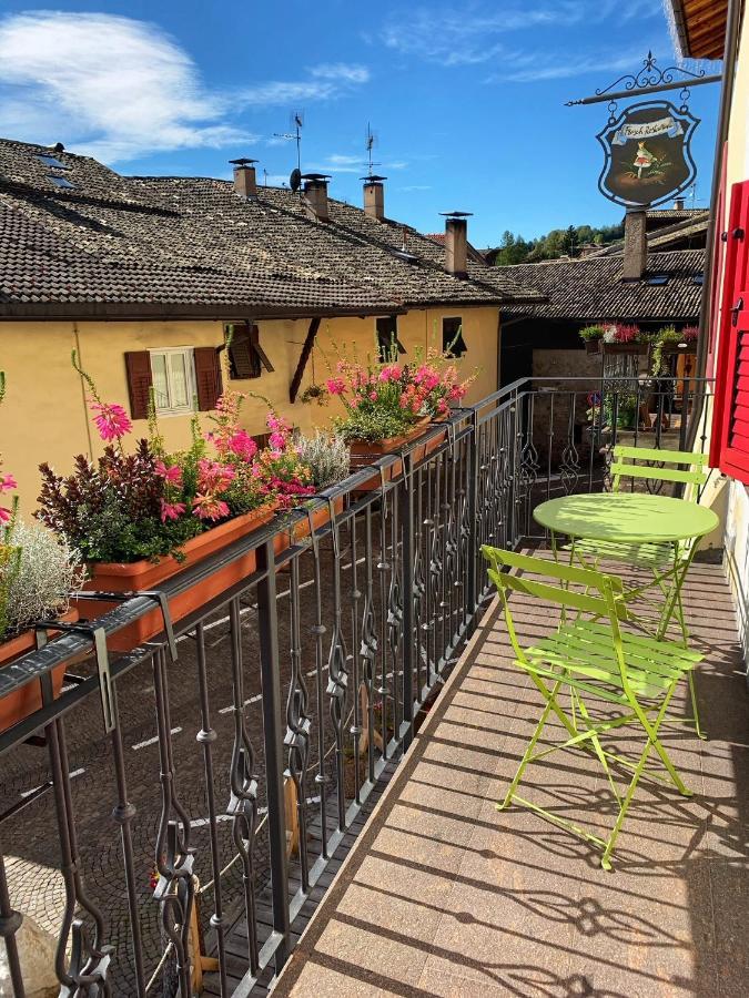 לינה וארוחת בוקר וארנה Grizzly Haus & Frosch Restaurant - Teritoria מראה חיצוני תמונה